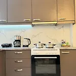 Unique Suite 1 , One Bedroom City Apartment